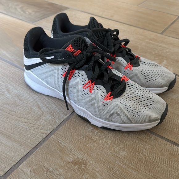 Nike Shoes - Women’s Nike zoom condition TR trainers 8.5